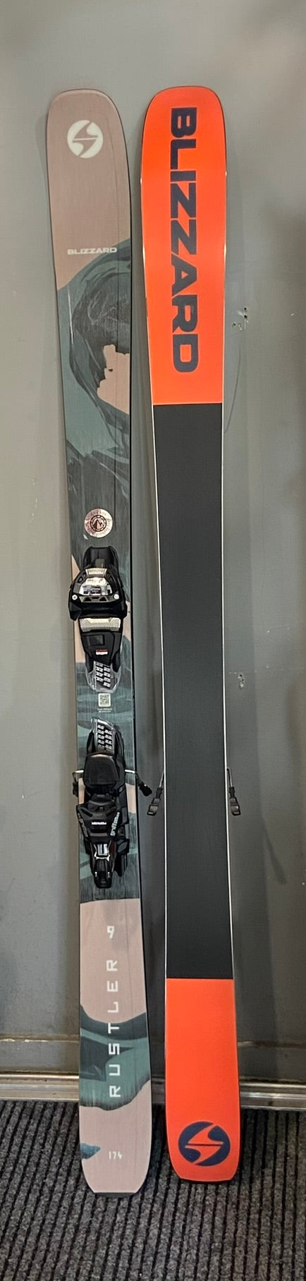 Blizzard Rustler 9 Freeski 2027 + Marker Griffon 13 TCX DEMO